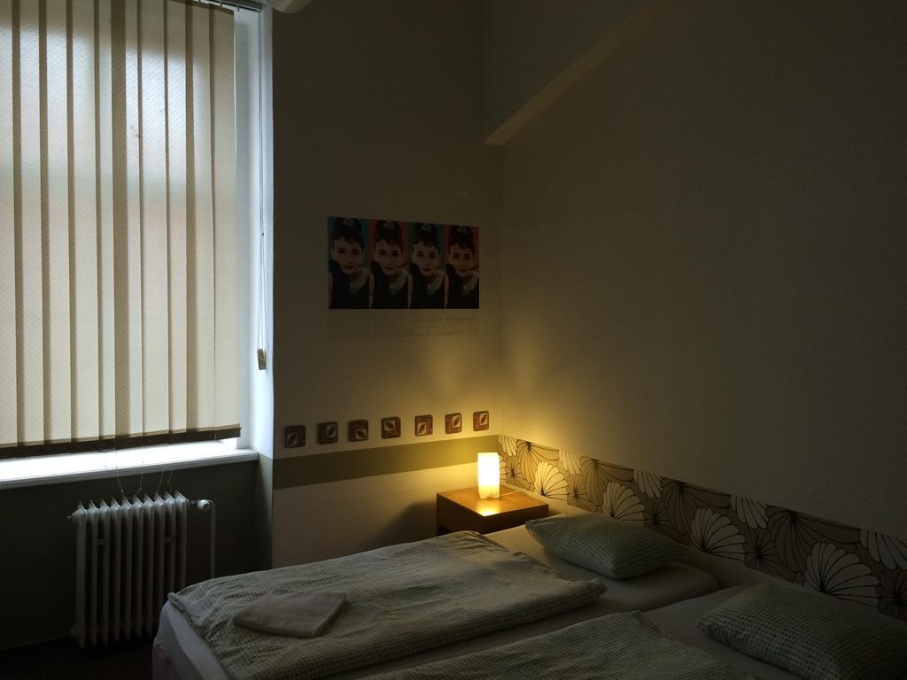 Charles Square Hostel Prag Eksteriør billede