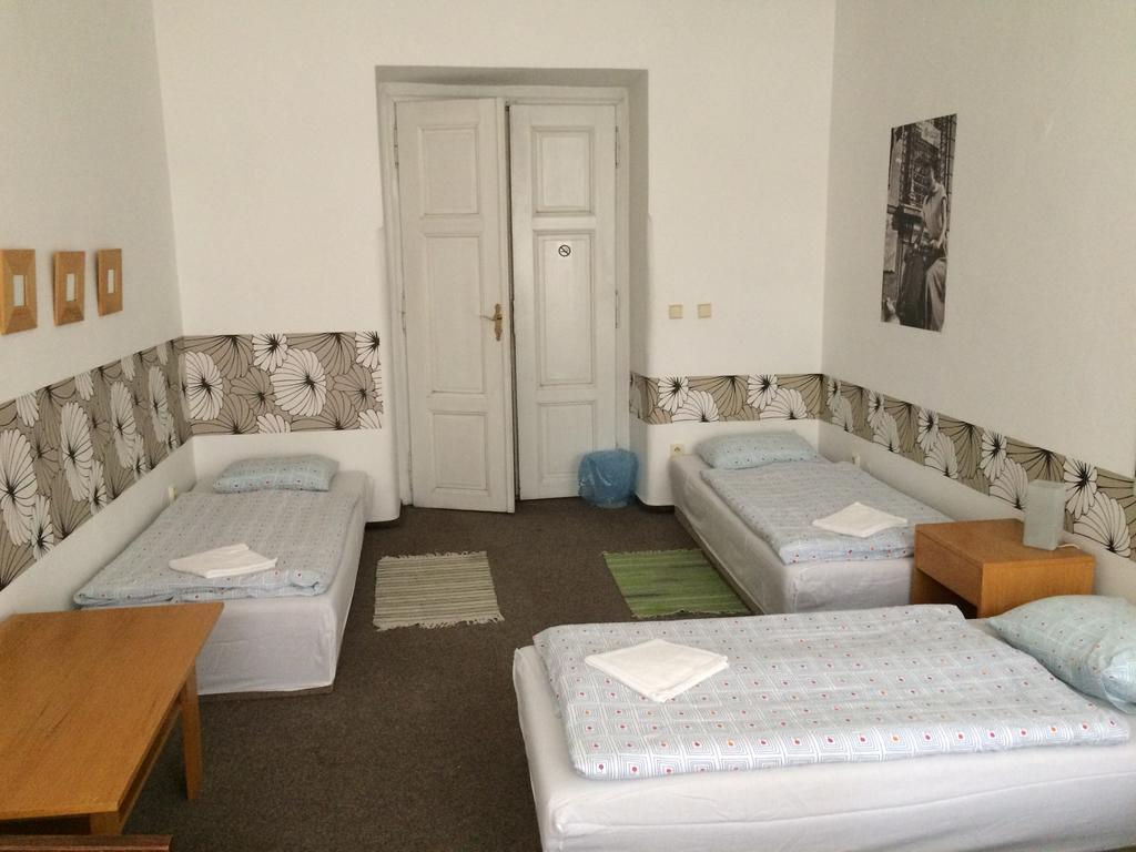 Charles Square Hostel Prag Eksteriør billede