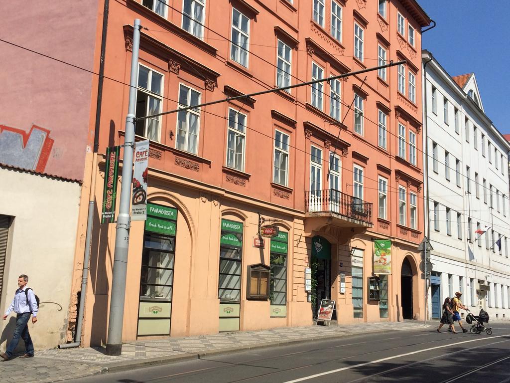 Charles Square Hostel Prag Eksteriør billede