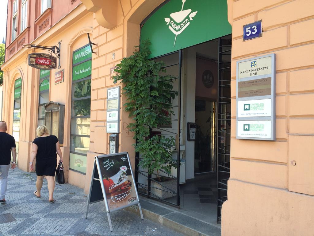 Charles Square Hostel Prag Eksteriør billede