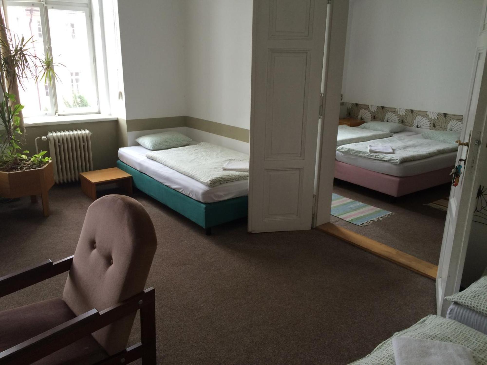 Charles Square Hostel Prag Værelse billede